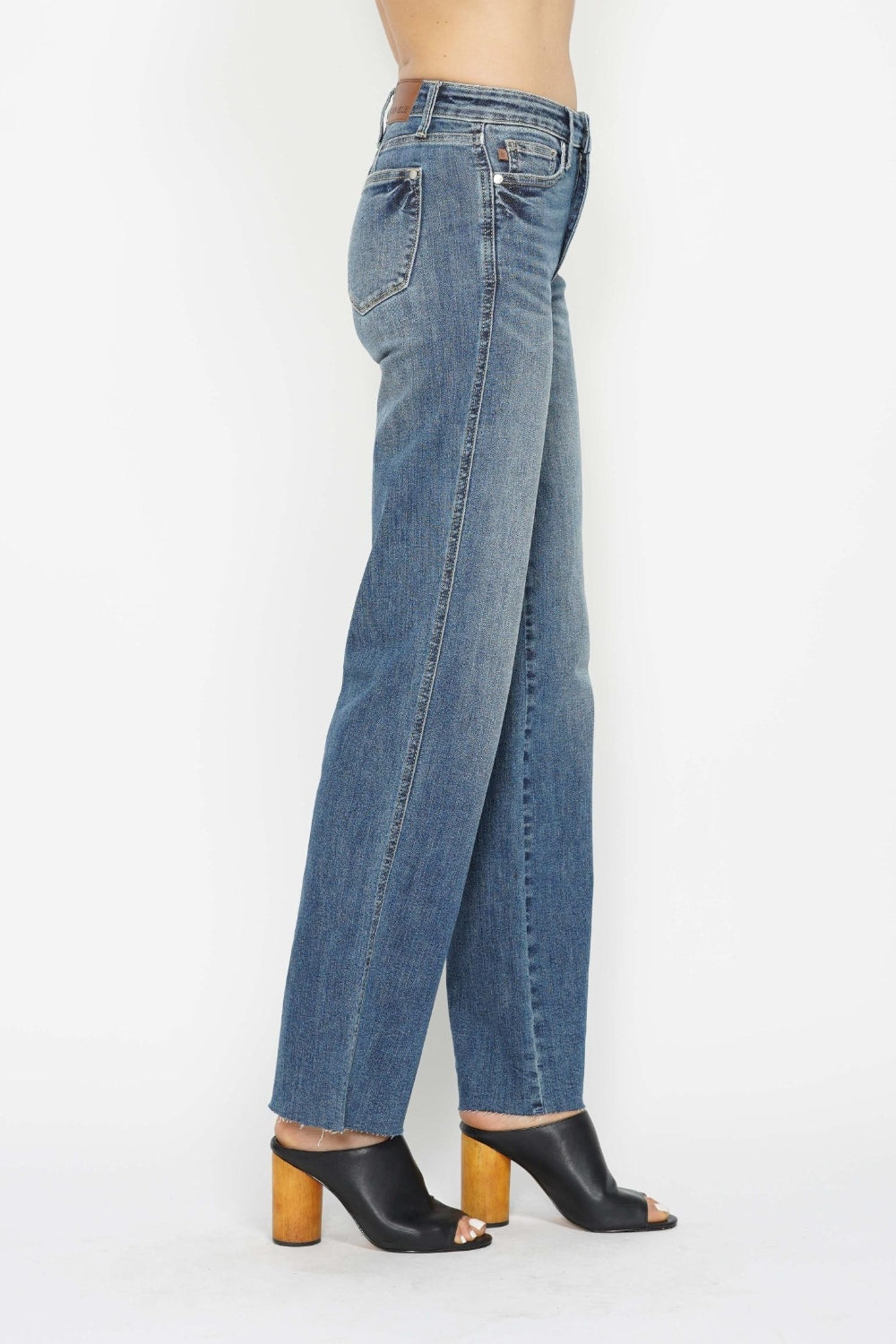 Jean droit gainant taille haute Judy Blue