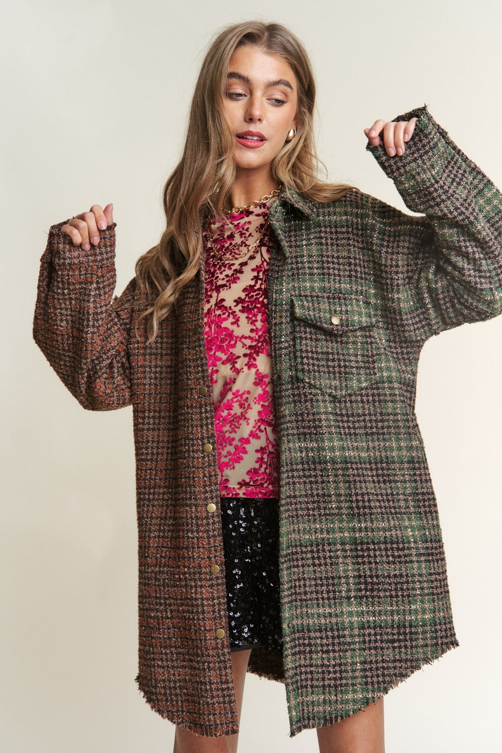 J.NNA - Veste longue à carreaux contrastés en tweed à boutons-pression