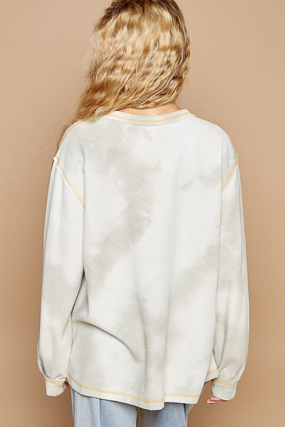 Parche de estrella lavado POL con tachuelas en la parte superior