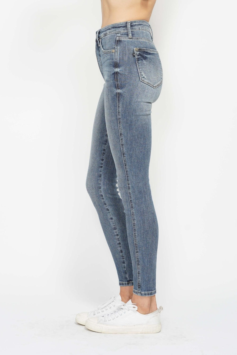 Judy Blue Tummy Control Skinny Jeans 