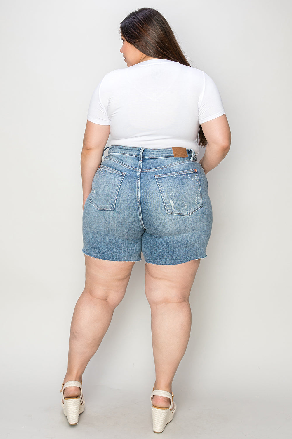 Shorts vaqueros de cintura alta con dobladillo sin rematar de Judy Blue