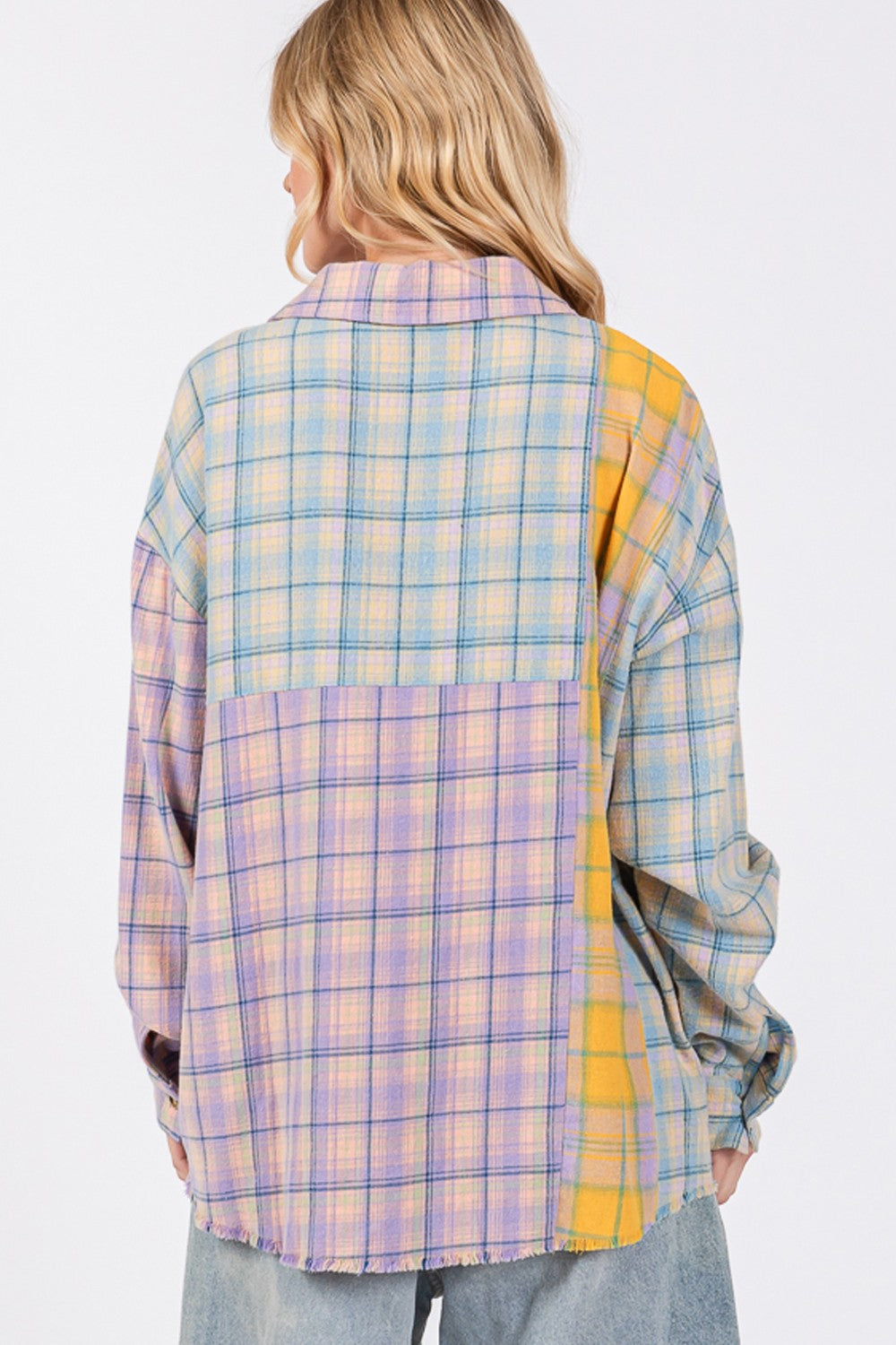 Camisa de franela a cuadros con dobladillo sin rematar y botones de SAGE + FIG
