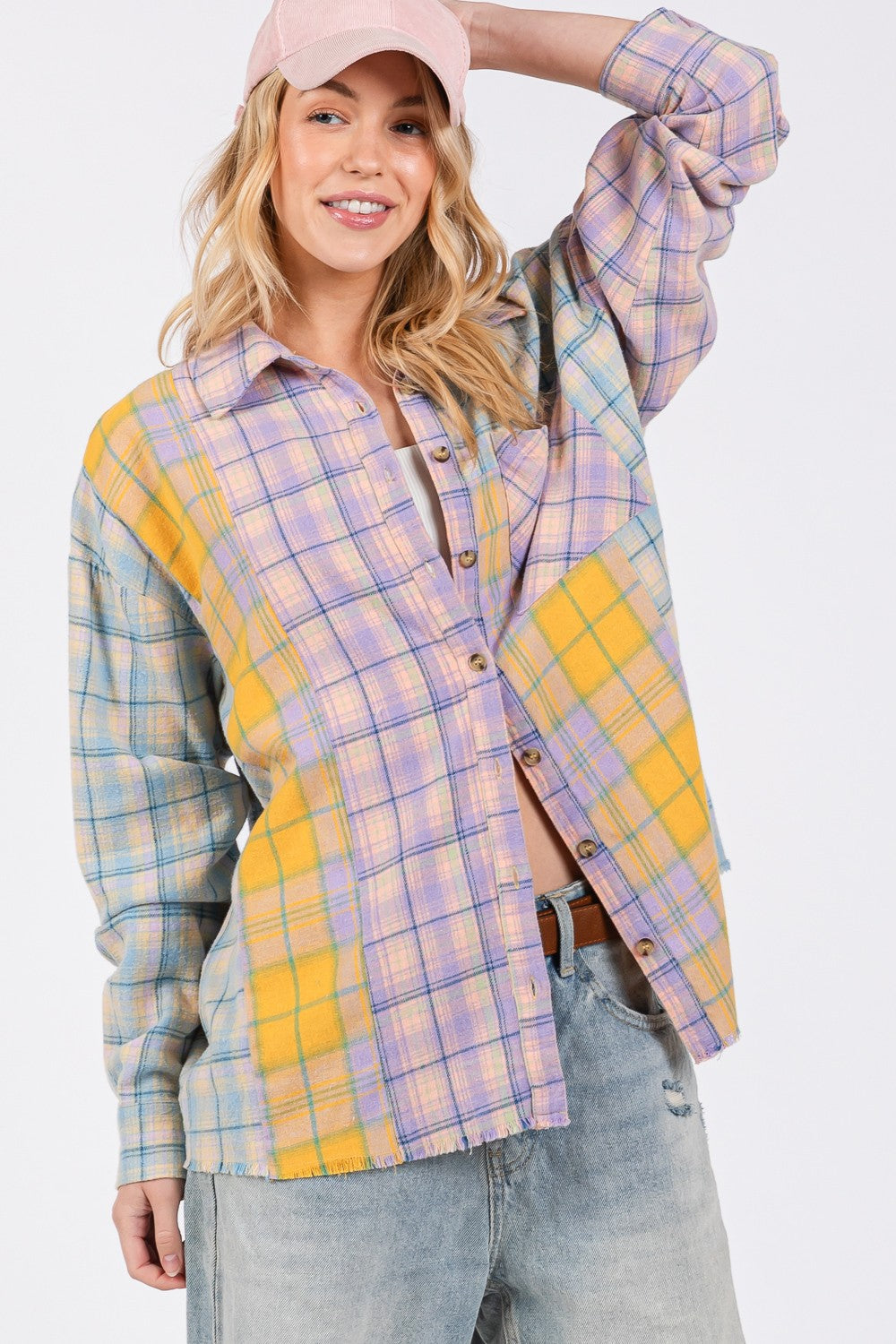 Camisa de franela a cuadros con dobladillo sin rematar y botones de SAGE + FIG