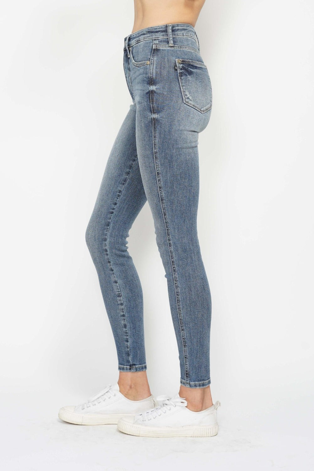 Judy Blue Tummy Control Skinny Jeans 